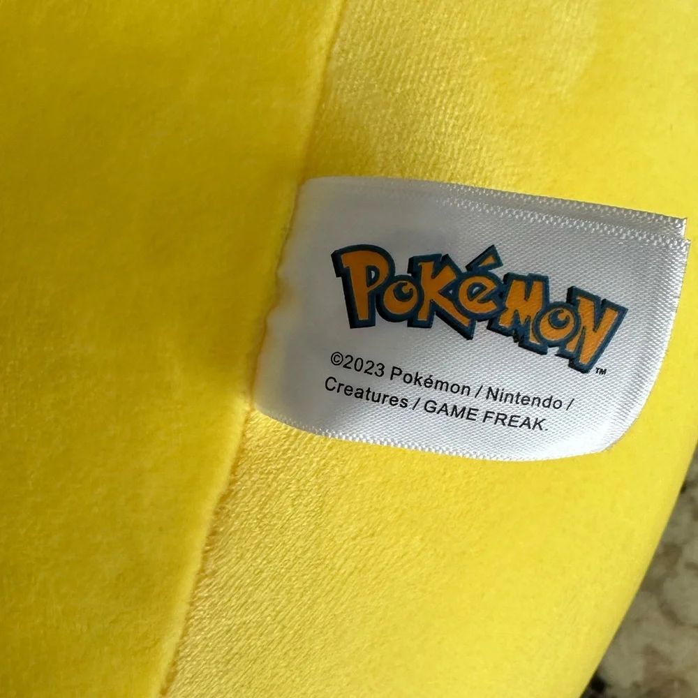 Pokémon 18‎ Inch Pikachu Plush